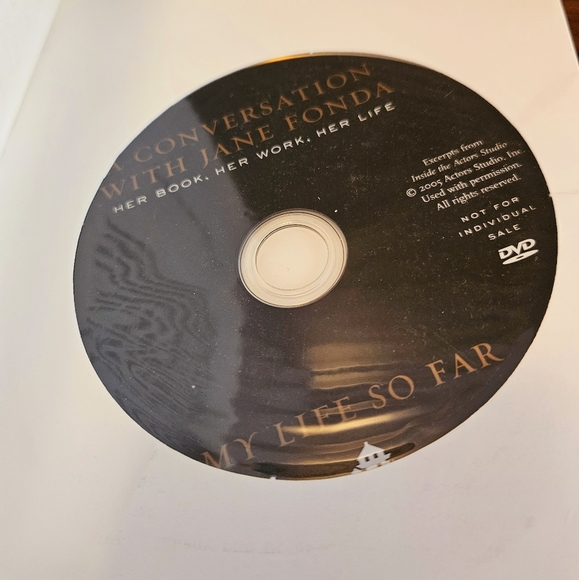 Jane Fonda -My Life So Far - Picture 3 of 3
